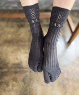 【tri.R】Back ruffle Socks / NS385N-95/charcoal