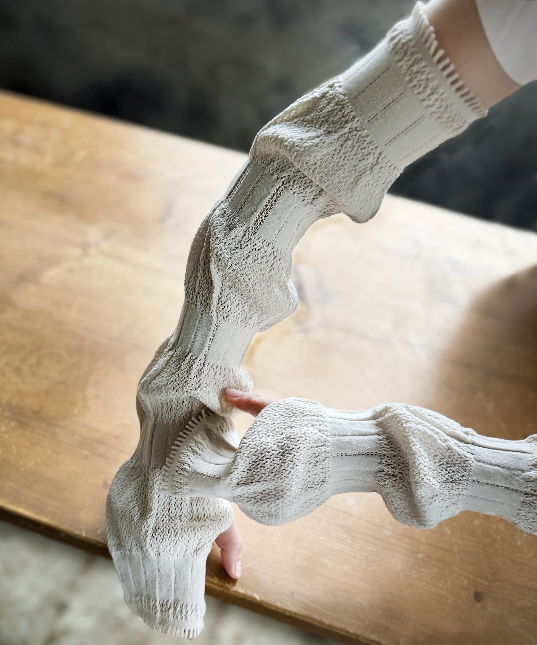Tri R Forms tri.R 】Fluffy form long Arm cover / NR076N-91/light gray – bec de ...